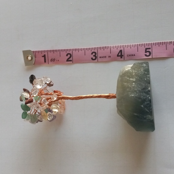 Multi-Gemstone Crystal Tree. - Picture 6 of 6